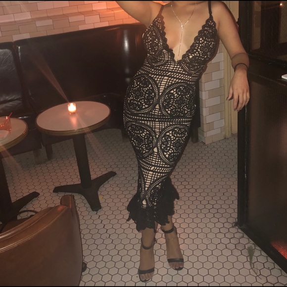 PrettyLittleThing Dresses & Skirts - EUC: Black Strappy Thick Lace Frill Hem Midi Dress